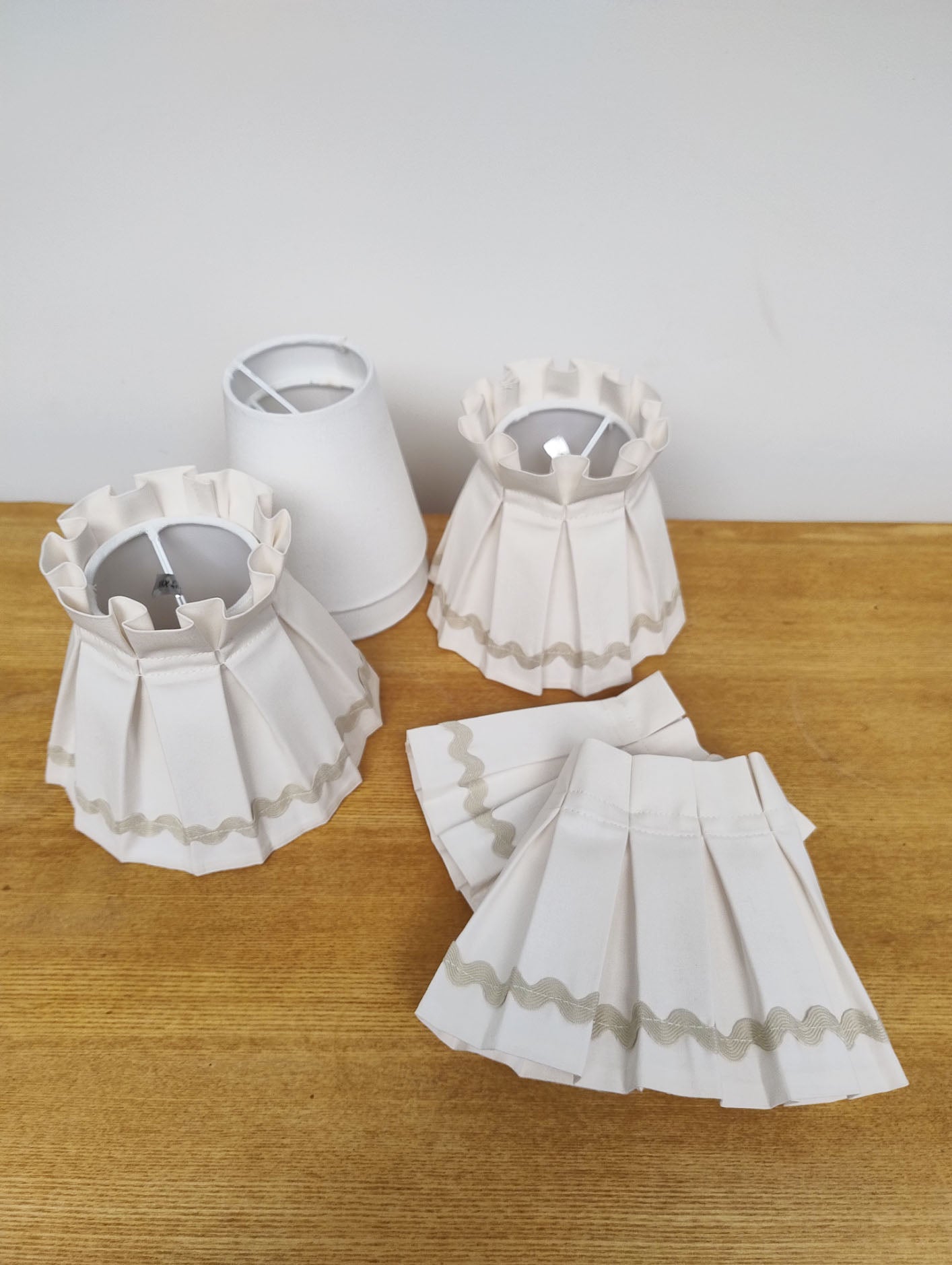 Candle clip box pleat beige ric rac trim loose lampshade
