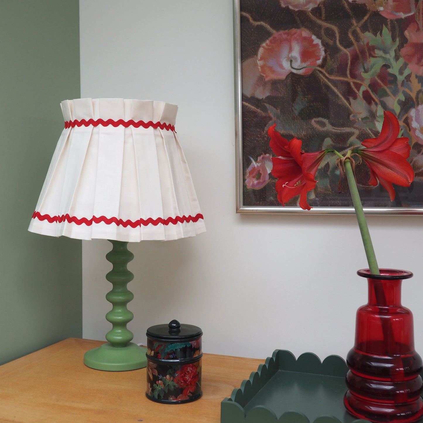 MEDIUM box pleat ricrac trim lampshade