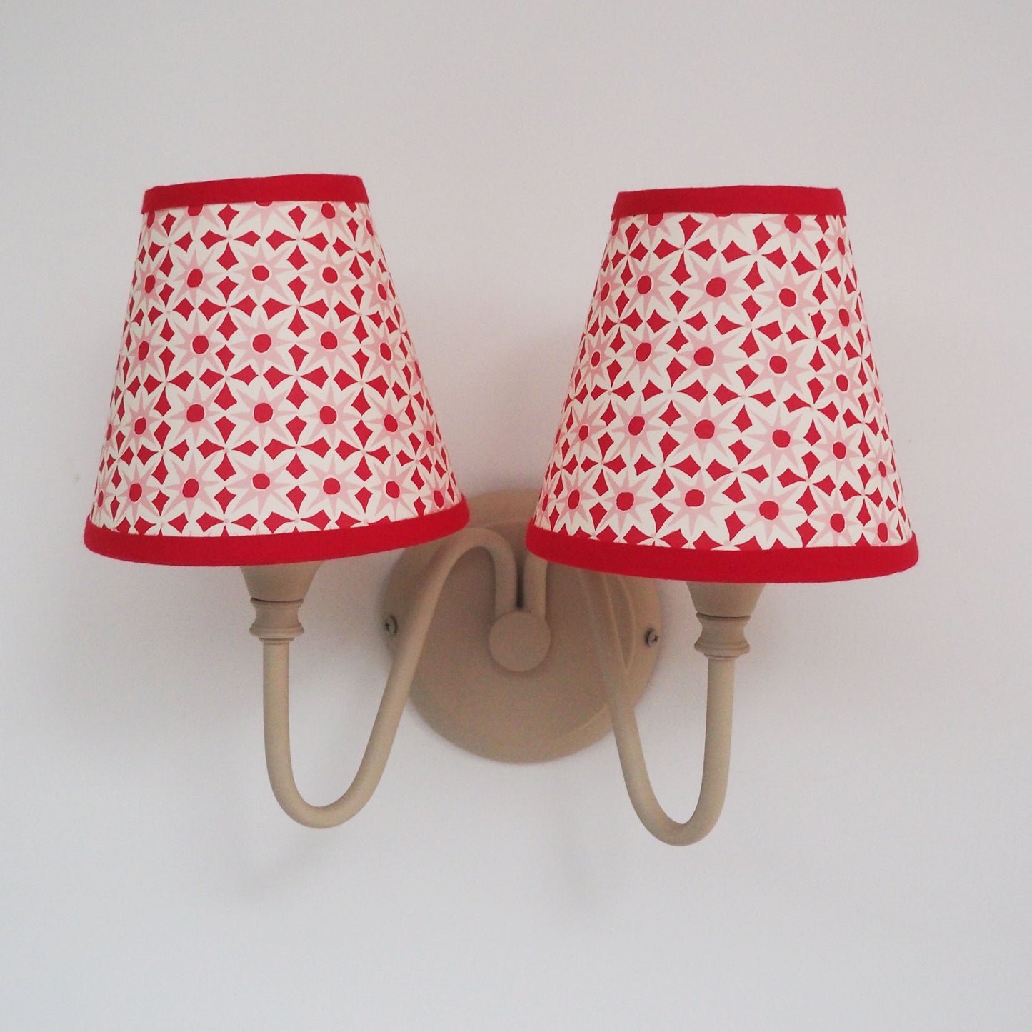 Candle clip Cambridge Imprint paper lampshade