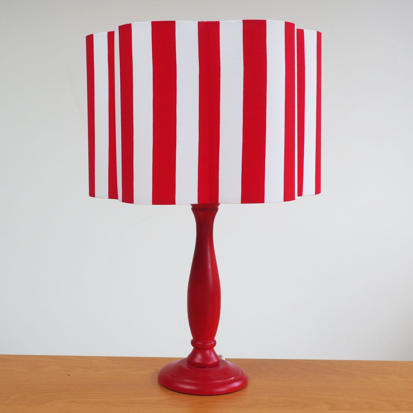 Red and white stripe - SCALLOP