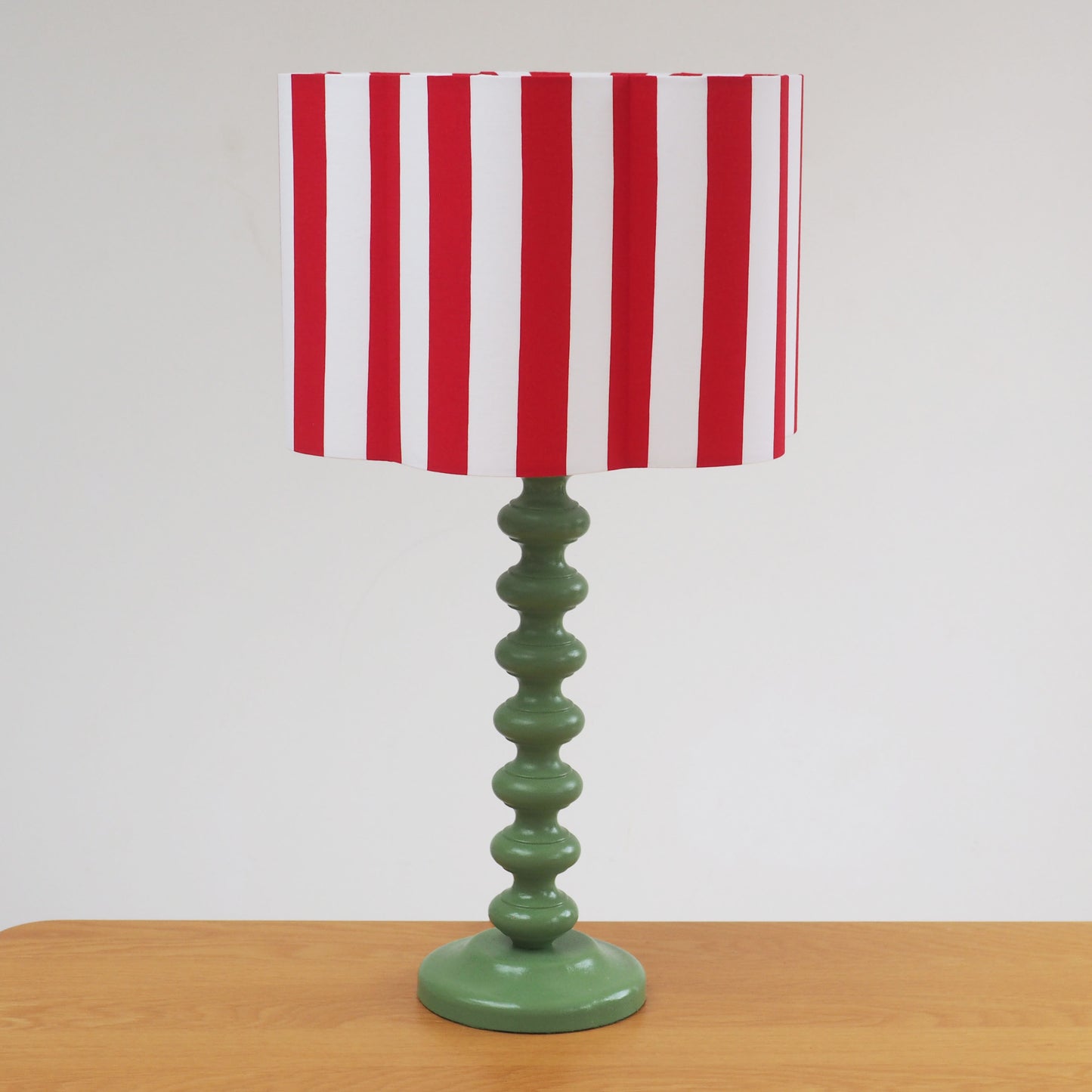 Red and white stripe - SCALLOP