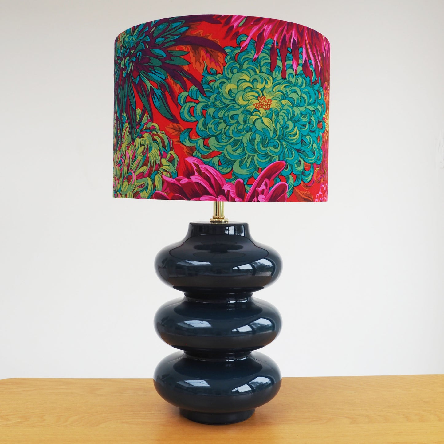 Japanese Chrysanthemum Scarlet lampshade