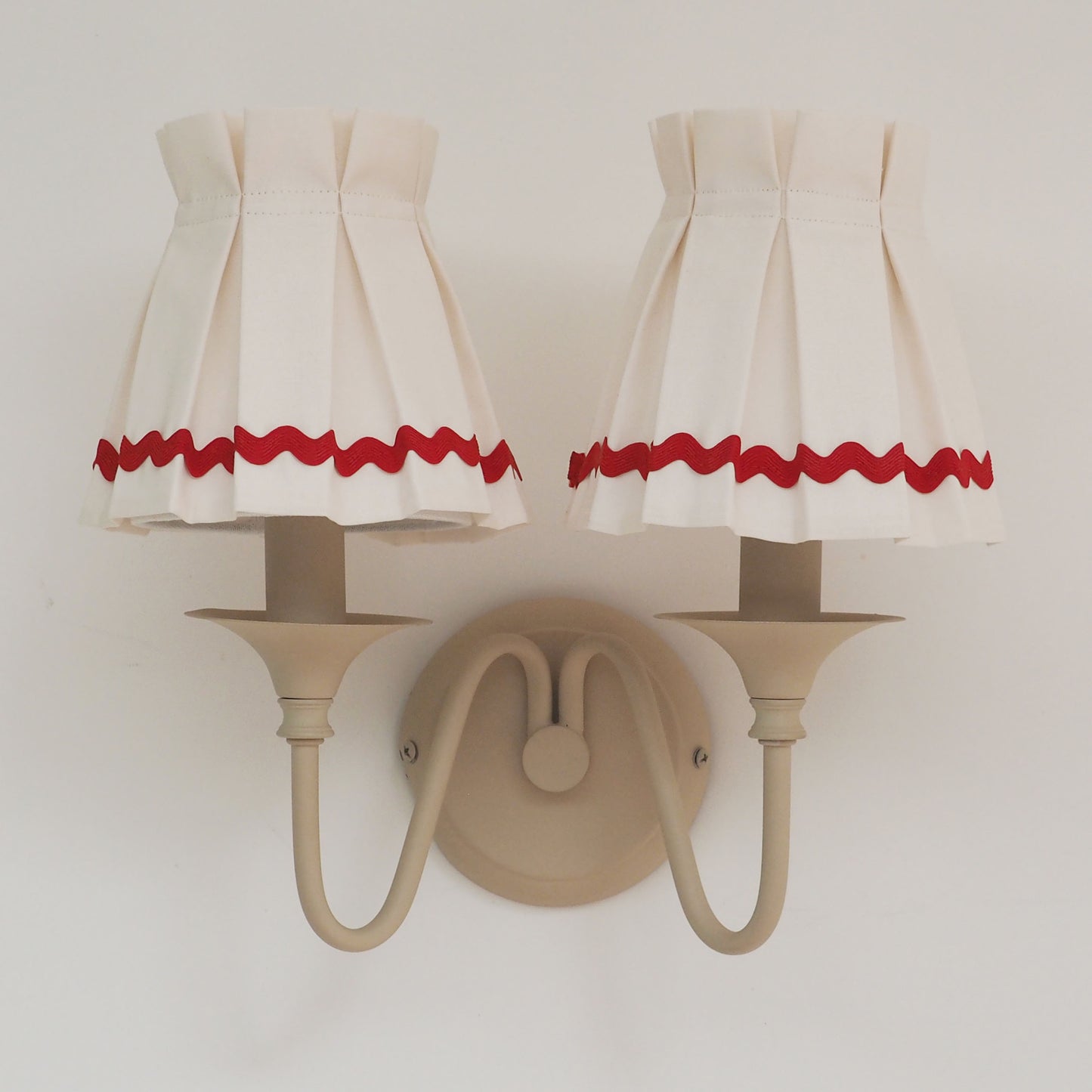 Candle clip box pleat red ric rac trim loose lampshade