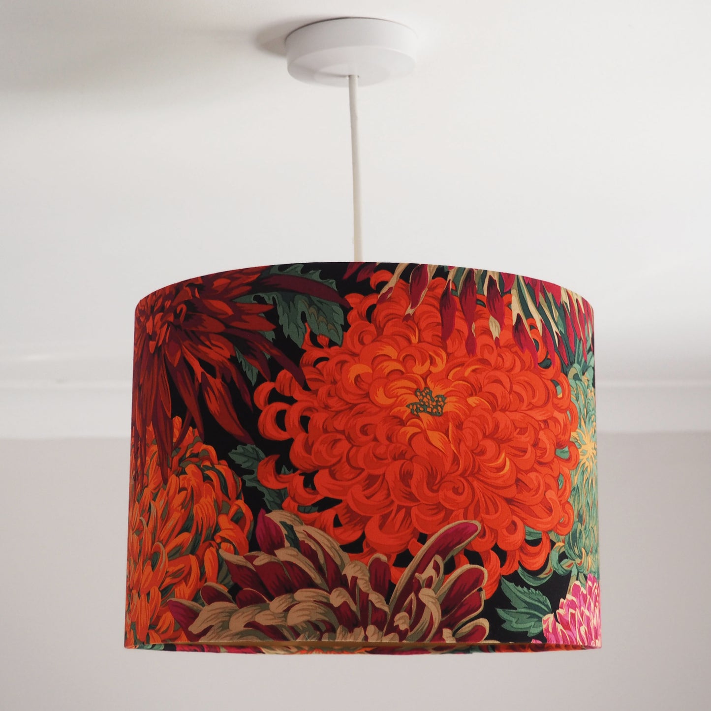 Japanese Chrysanthemum Red lampshade