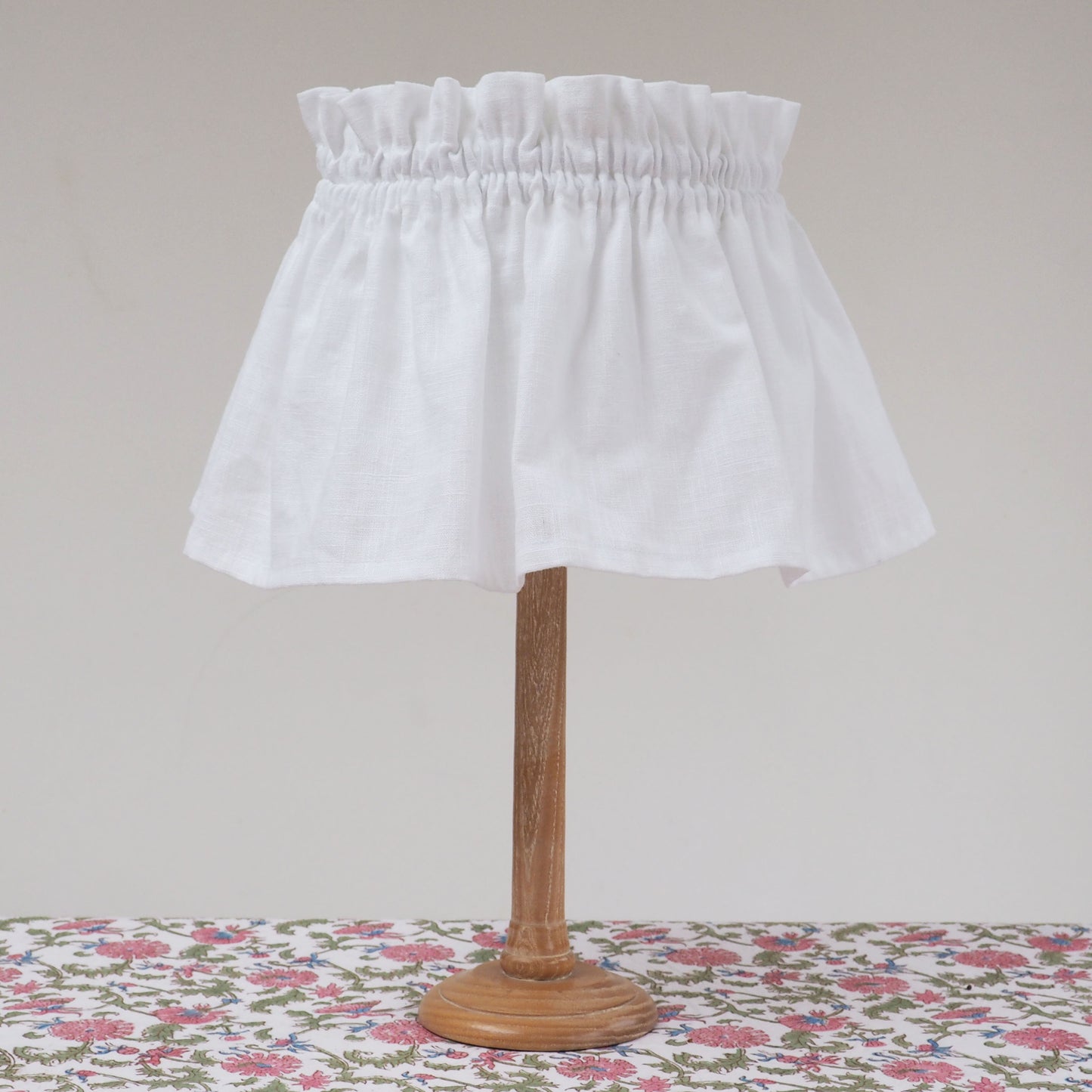 MEDIUM scrunchie 100% linen white fabric loose lampshade cover